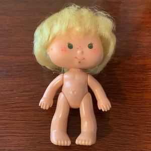 American Greetings 1979 Strawberry  Shortcake Blonde Hair Doll vintage 70s